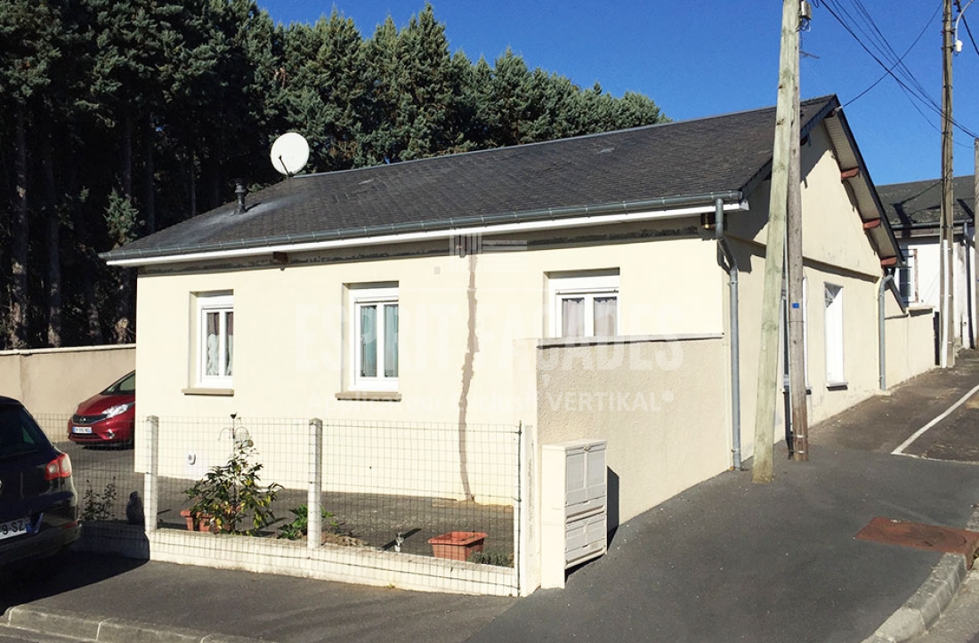 Ravalement de façade à Flers - Avant