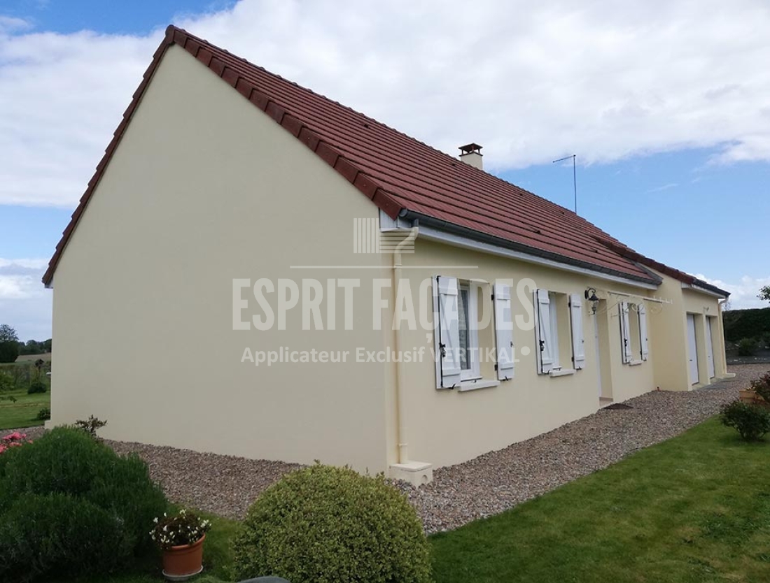 Imperméabiliser et protéger les façades en enduit gratté d’un pavillon à Mortagne-au-Perche (61400)_APRES-(1)