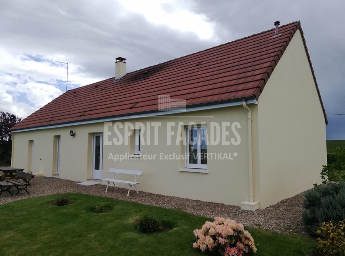 Imperméabiliser et protéger les façades en enduit gratté d’un pavillon à Mortagne-au-Perche (61400)_APRES-(2)
