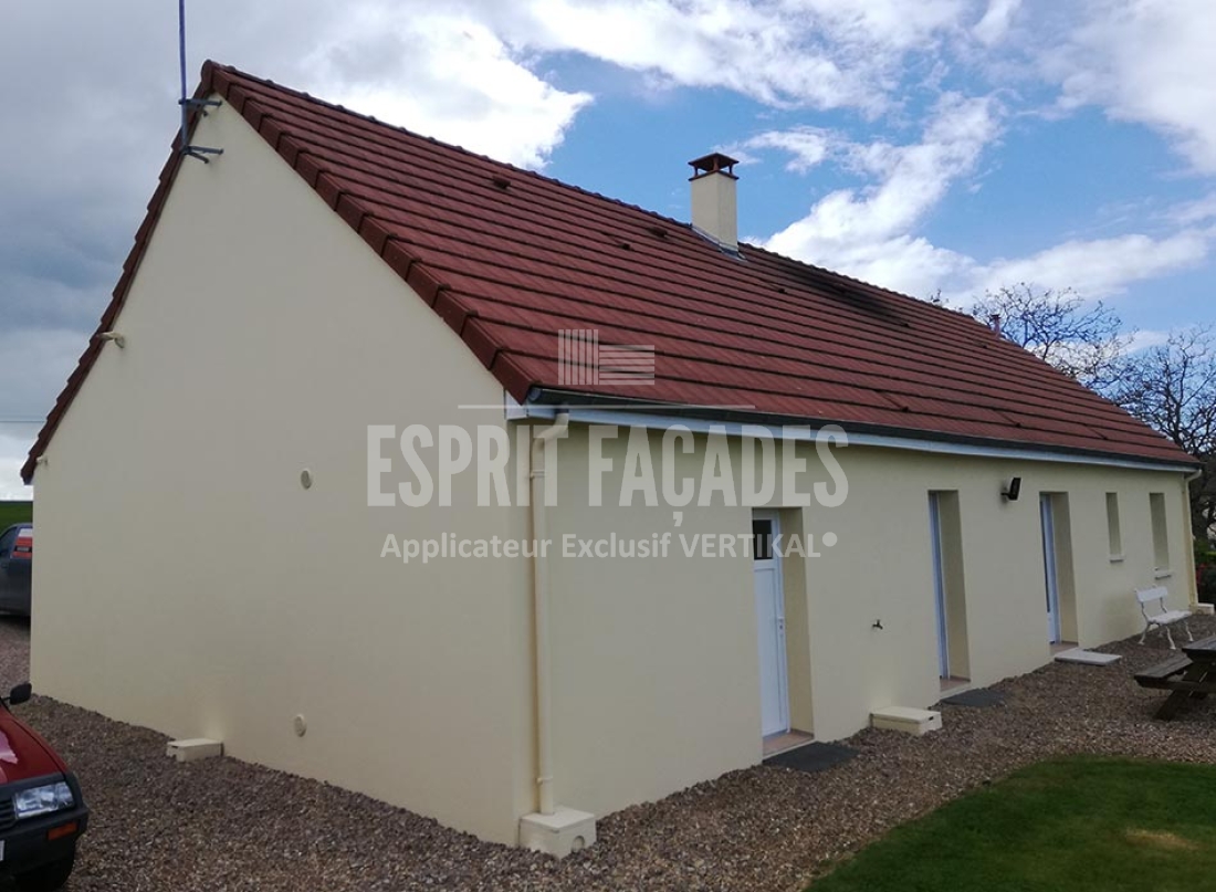 Imperméabiliser et protéger les façades en enduit gratté d’un pavillon à Mortagne-au-Perche (61400)_APRES-(3)