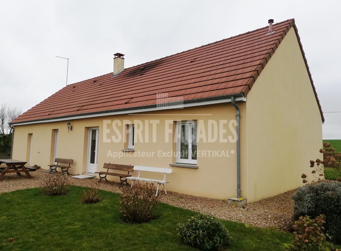 Imperméabiliser et protéger les façades en enduit gratté d’un pavillon à Mortagne-au-Perche (61400)_AVANT-(2)