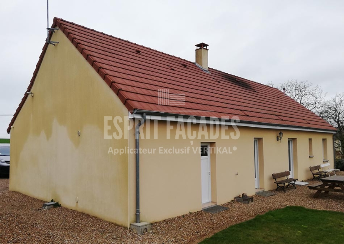 Imperméabiliser et protéger les façades en enduit gratté d’un pavillon à Mortagne-au-Perche (61400)_AVANT-(3)